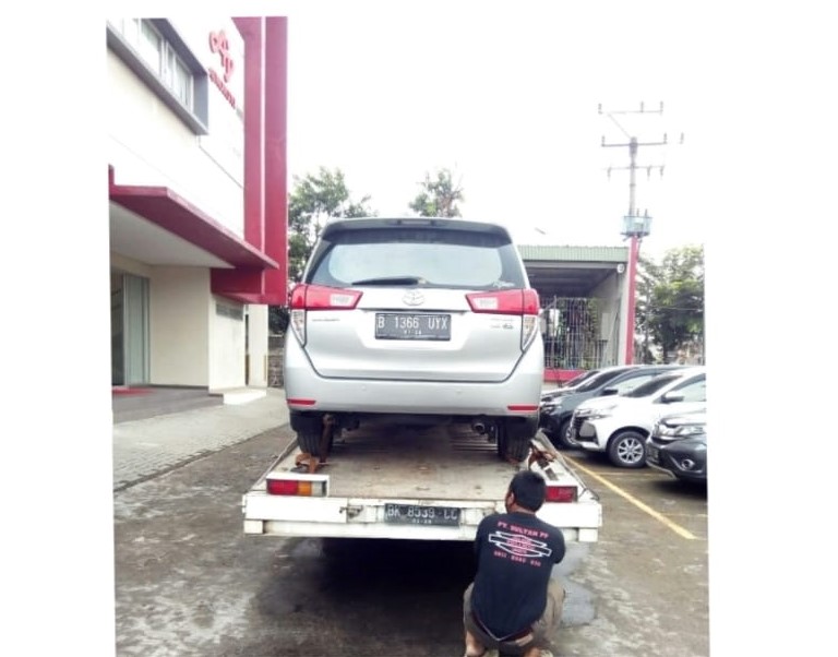 1657251220-Proses pengiriman unit mobil PT Ajinomoto Sales indonesia2.jpeg